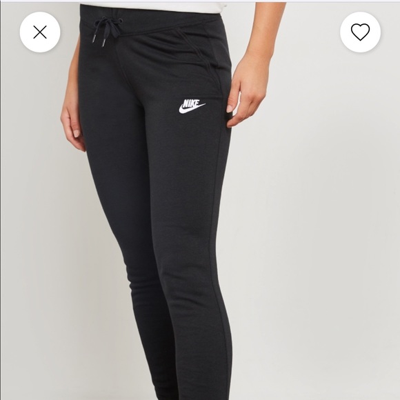 nike slim fit joggers womens